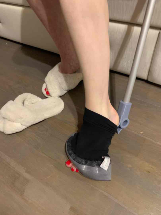 Приспособление для снятия компрессионных чулок и гольф, батлер "Комфорт Слайдер".