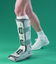 Тутор ("сапог") с пневмофиксацией для голеностопного сустава  XP WALKER, AIRCAST